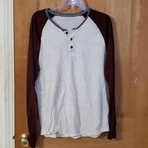 Long sleeve t shirt